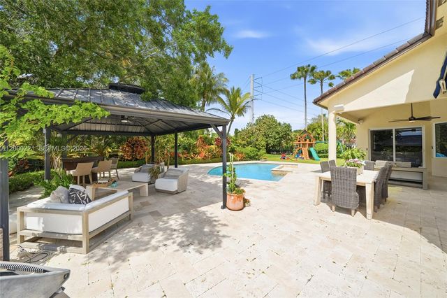 9901 SW 145th St, Miami, FL 33176