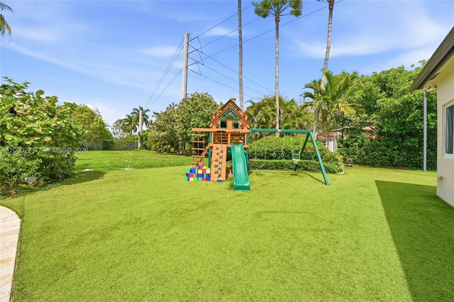 9901 SW 145th St, Miami, FL 33176