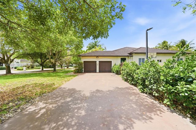 9901 SW 145th St, Miami, FL 33176