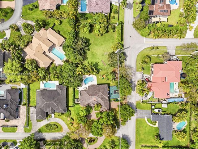 9901 SW 145th St, Miami, FL 33176