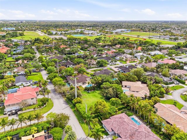 9901 SW 145th St, Miami, FL 33176