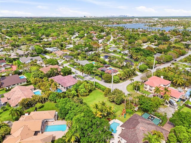 9901 SW 145th St, Miami, FL 33176