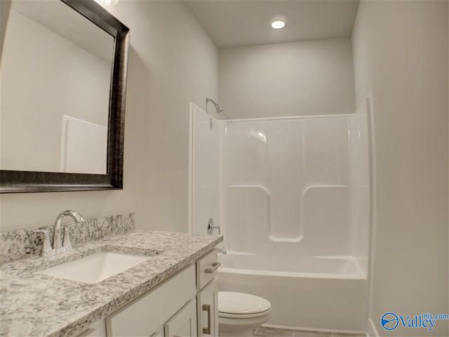 439 SW Ripple Lake Drive, Huntsville, AL 35824