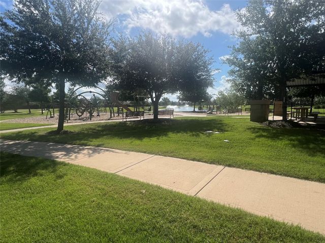 9422 Alpine Cove Drive, Richmond, TX 77406