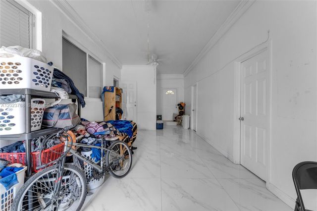 329 NW 13th St, Homestead, FL 33030