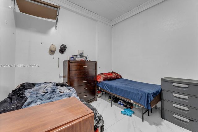 329 NW 13th St, Homestead, FL 33030