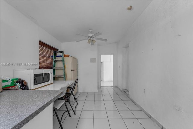329 NW 13th St, Homestead, FL 33030