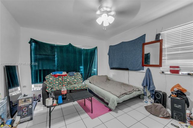 329 NW 13th St, Homestead, FL 33030