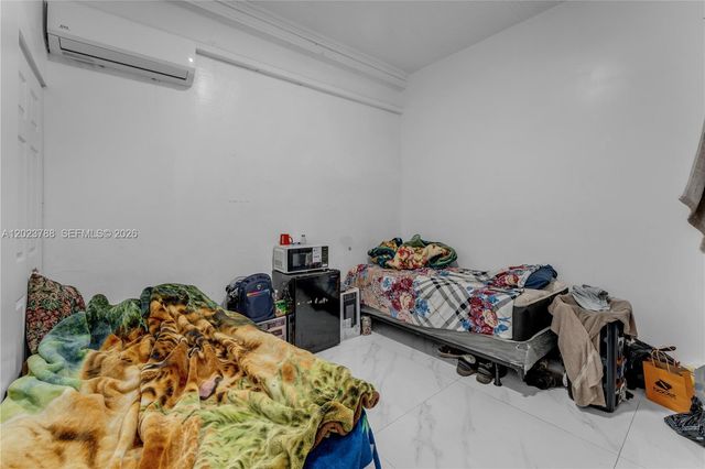 329 NW 13th St, Homestead, FL 33030
