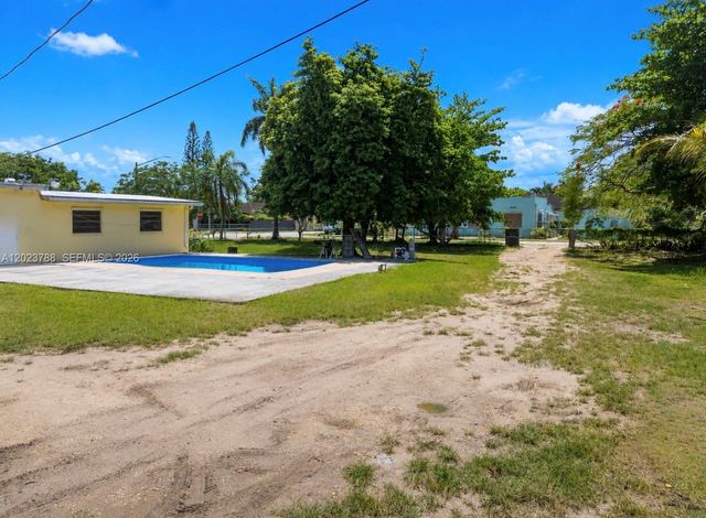 329 NW 13th St, Homestead, FL 33030