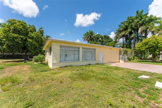329 NW 13th St, Homestead, FL 33030