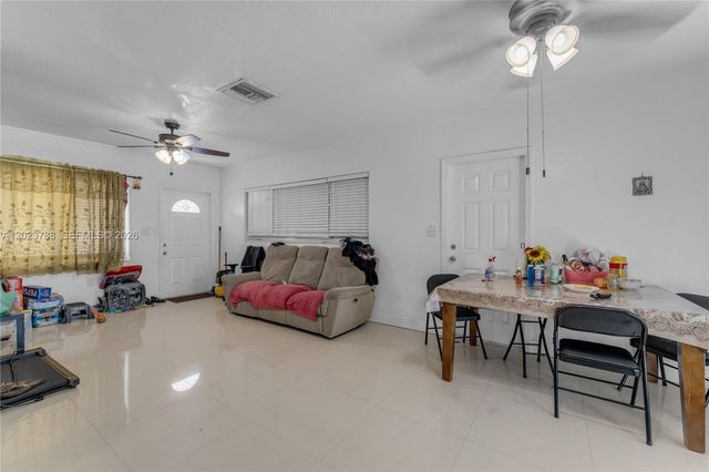329 NW 13th St, Homestead, FL 33030