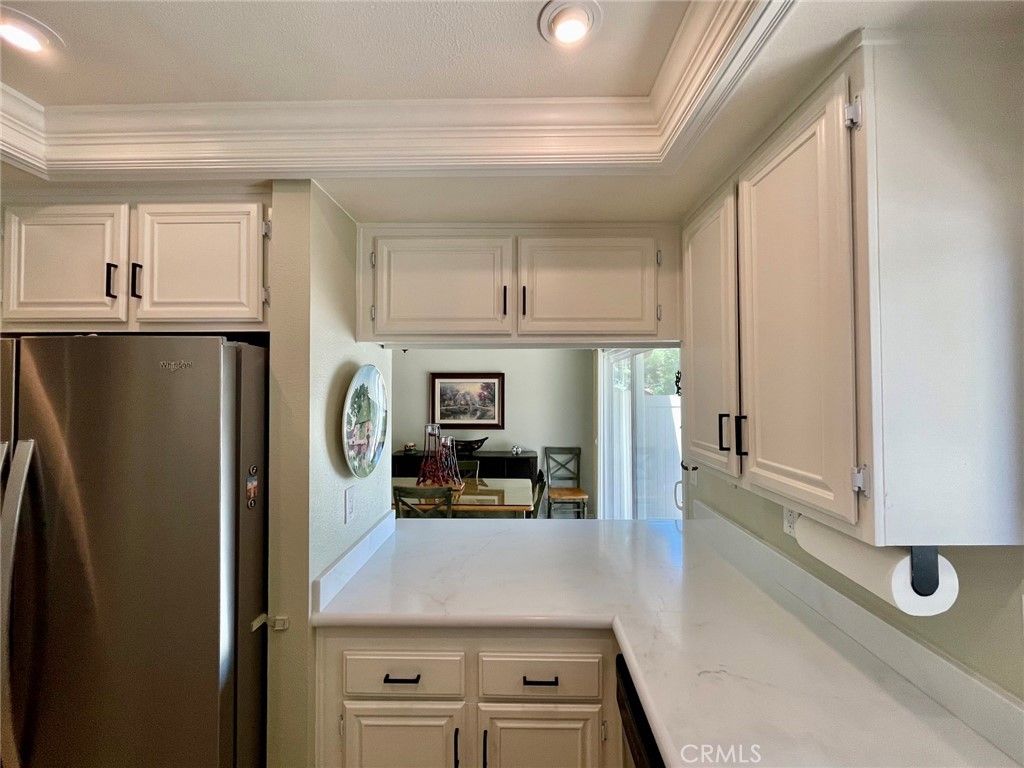 20042 AVENUE OF THE OAKS, Newhall, CA 91321 — photo 5