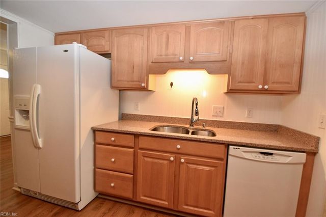 2407 Whaler CT, Virginia Beach, VA 23451