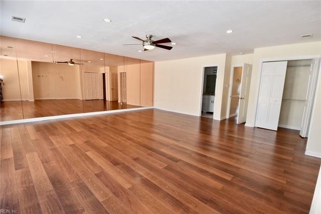 2407 Whaler CT, Virginia Beach, VA 23451