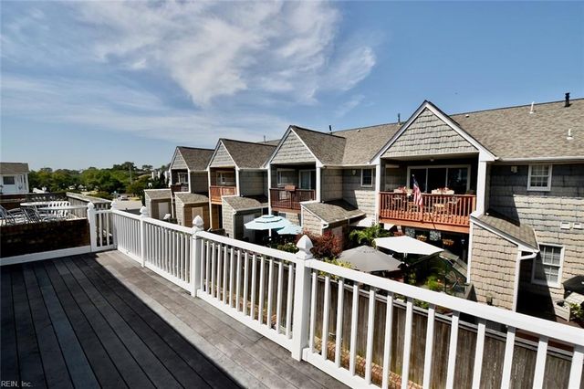 2407 Whaler CT, Virginia Beach, VA 23451