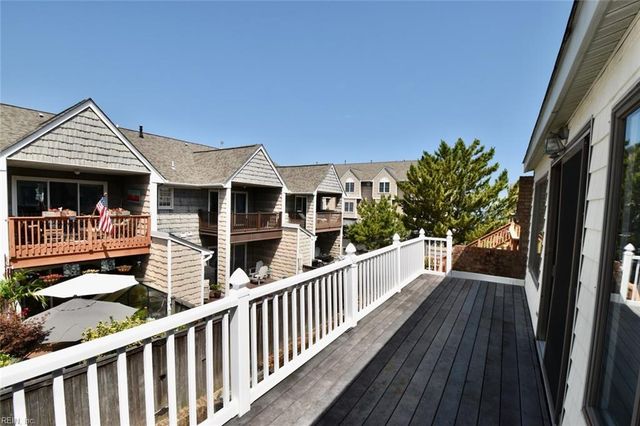 2407 Whaler CT, Virginia Beach, VA 23451