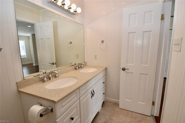 2407 Whaler CT, Virginia Beach, VA 23451