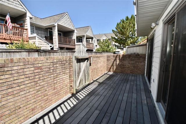 2407 Whaler CT, Virginia Beach, VA 23451