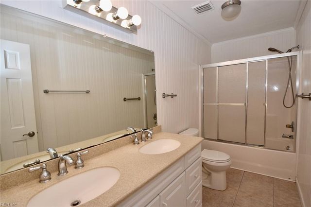 2407 Whaler CT, Virginia Beach, VA 23451