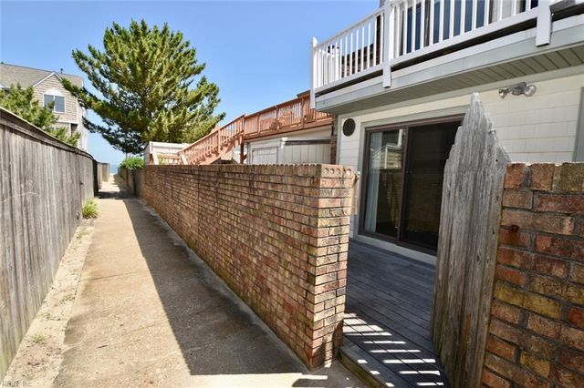 2407 Whaler CT, Virginia Beach, VA 23451