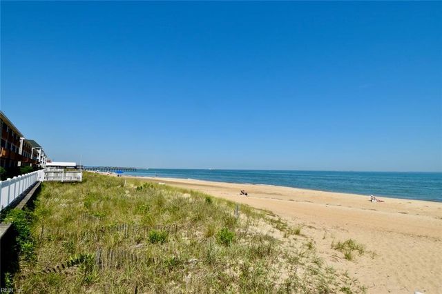 2407 Whaler CT, Virginia Beach, VA 23451