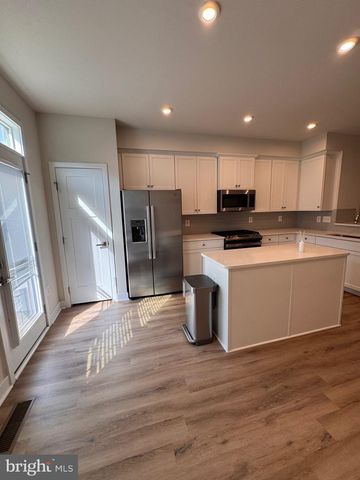 2618 VELOCITY RD, Herndon, VA 20171