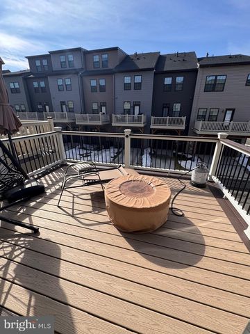 2618 VELOCITY RD, Herndon, VA 20171