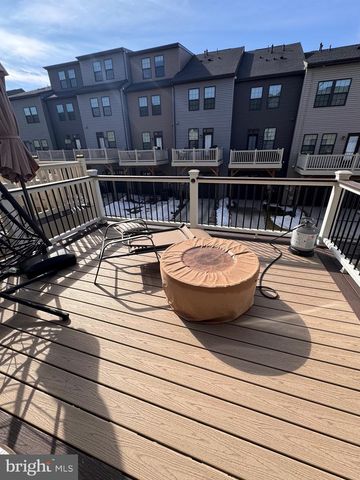 2618 VELOCITY RD, Herndon, VA 20171