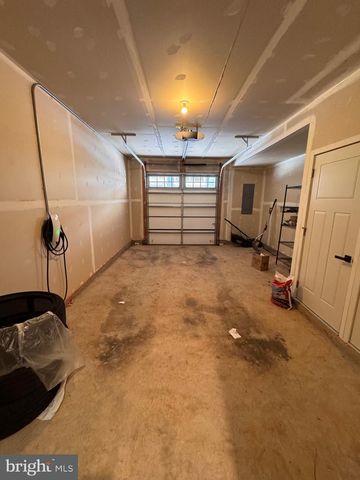 2618 VELOCITY RD, Herndon, VA 20171