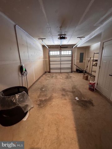 2618 VELOCITY RD, Herndon, VA 20171