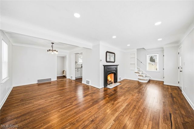 291 E 204th Street, Euclid, OH 44123