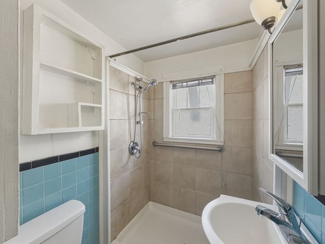 1404 Zuni Street, Santa Fe, NM 87505