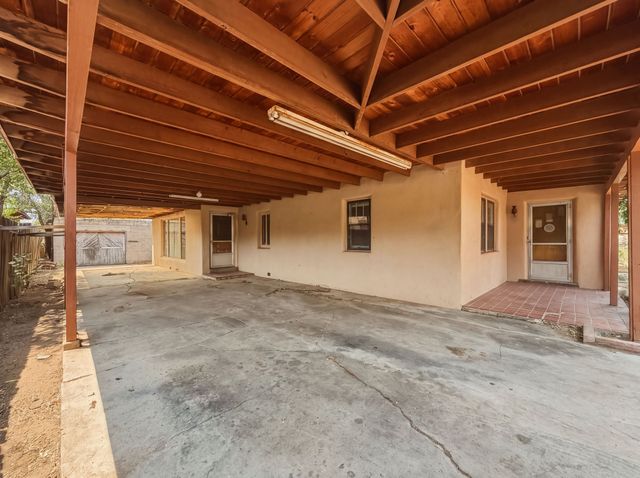 1404 Zuni Street, Santa Fe, NM 87505