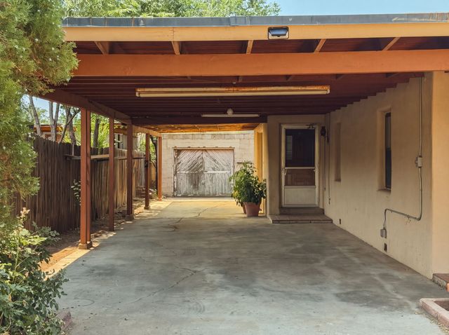 1404 Zuni Street, Santa Fe, NM 87505