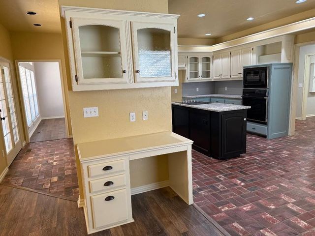 6108 Plum Thicket Road, Oklahoma City, OK 73162