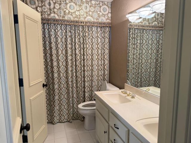 6108 Plum Thicket Road, Oklahoma City, OK 73162