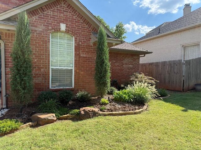 6108 Plum Thicket Road, Oklahoma City, OK 73162