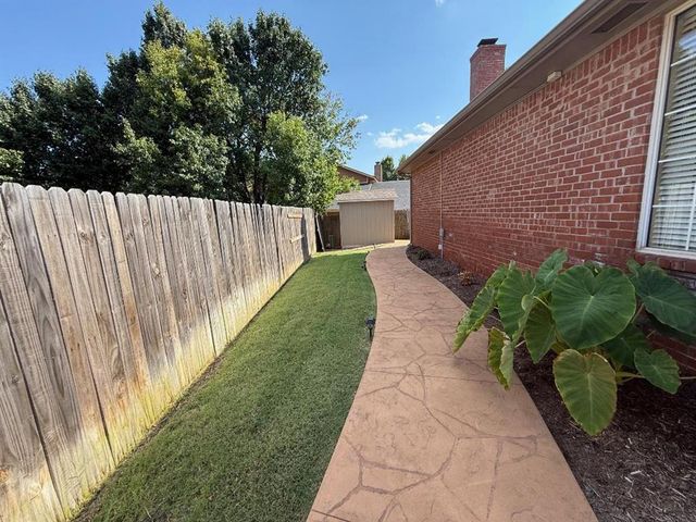 6108 Plum Thicket Road, Oklahoma City, OK 73162