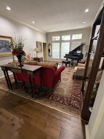 6108 Plum Thicket Road, Oklahoma City, OK 73162