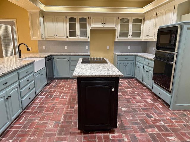 6108 Plum Thicket Road, Oklahoma City, OK 73162