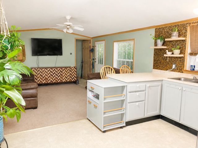 10 Hummingbird Lane, Raymond, NH 03077