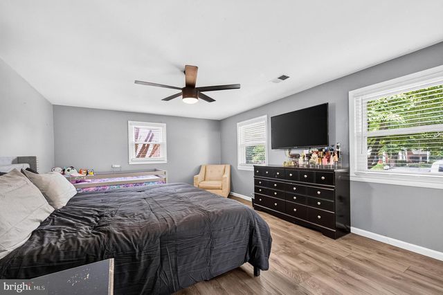 13881 LANGSTONE DR, Woodbridge, VA 22193