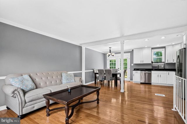 13881 LANGSTONE DR, Woodbridge, VA 22193