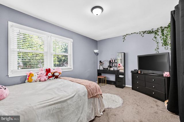 13881 LANGSTONE DR, Woodbridge, VA 22193