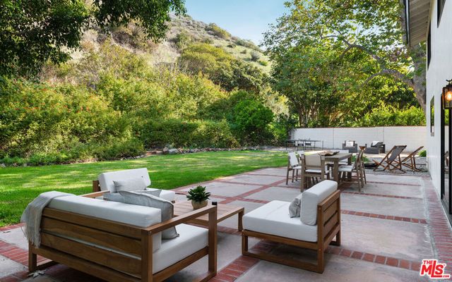 30601 Sicomoro Drive, Malibu, CA 90265