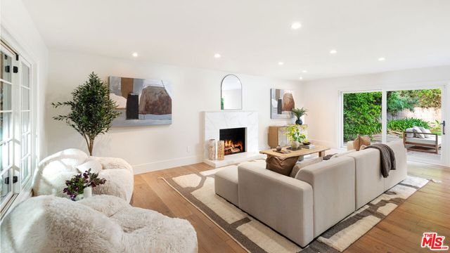 30601 Sicomoro Drive, Malibu, CA 90265