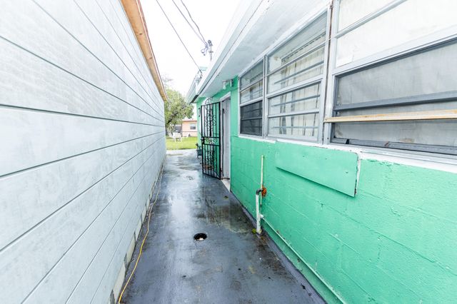 1230 NW 180th Terrace, Miami Gardens, FL 33169