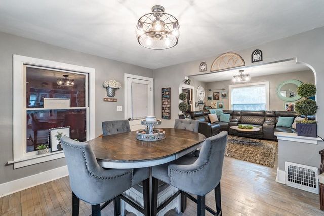 1303 E WAUSAU AVENUE, Wausau, WI 54403