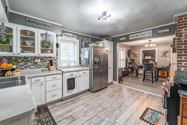 1303 E WAUSAU AVENUE, Wausau, WI 54403